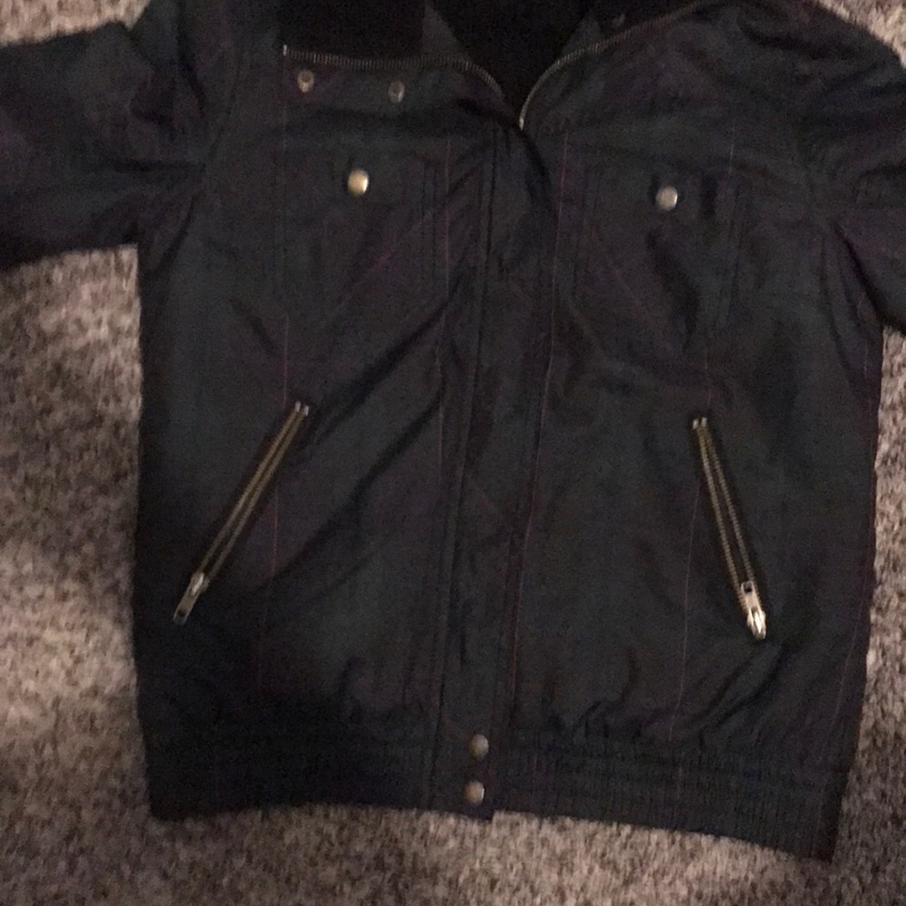 Windbreaker/ Jacket - Picture 2 of 4